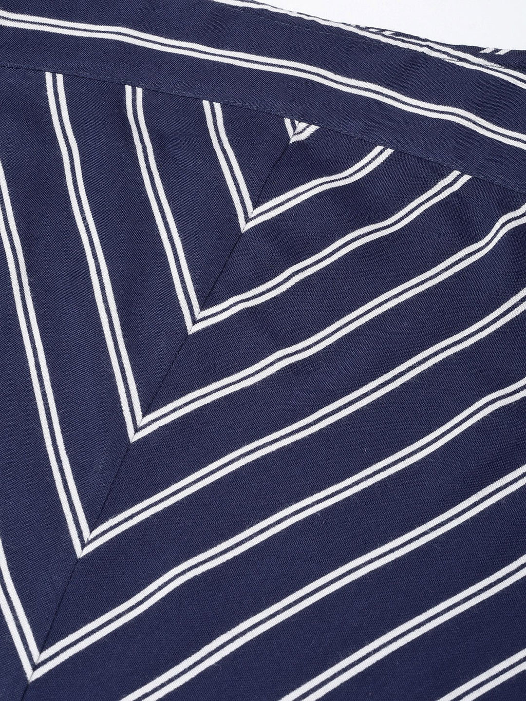 Jompers Women Navy Blue & White Striped Straight Kurta | Grocsy