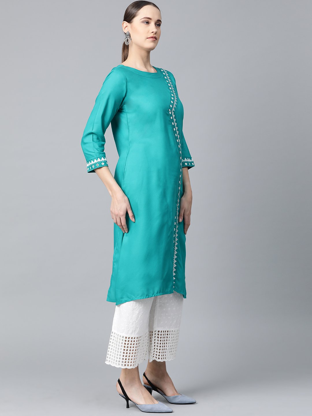 Jompers Women Rama Green Embroidered Straight Kurta | Grocsy