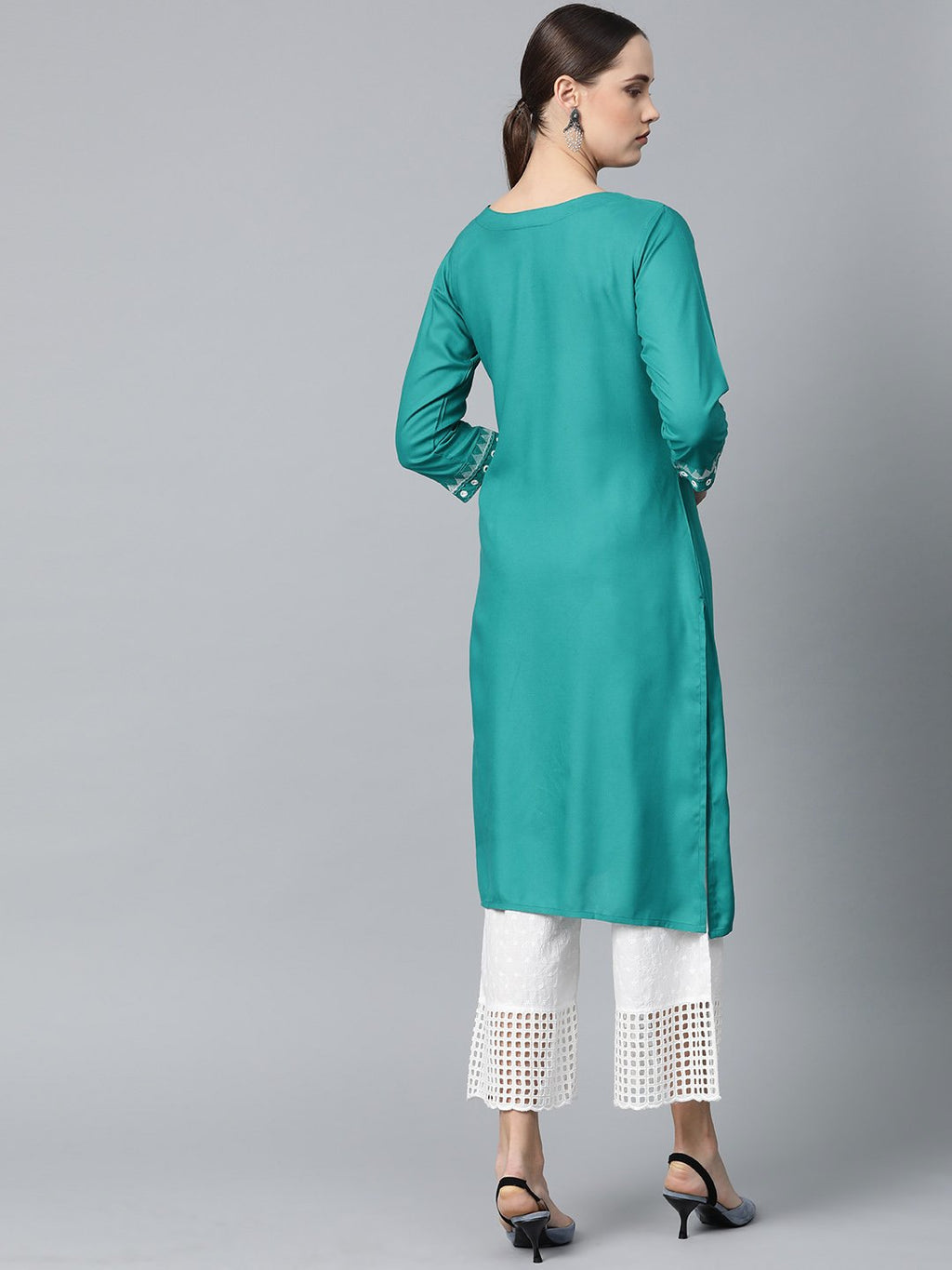 Jompers Women Rama Green Embroidered Straight Kurta | Grocsy