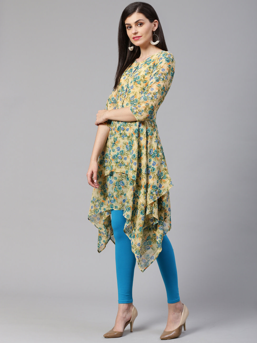 Jompers Women Beige & Blue Floral Printed A-Line Kurta | Grocsy