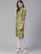 Jompers Women Green & Cream-Coloured Ikkat Woven Design Straight Kurta | Grocsy