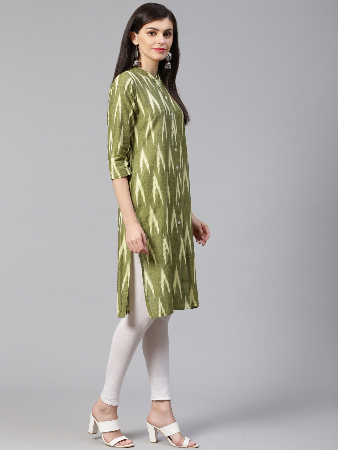 Jompers Women Green & Cream-Coloured Ikkat Woven Design Straight Kurta | Grocsy