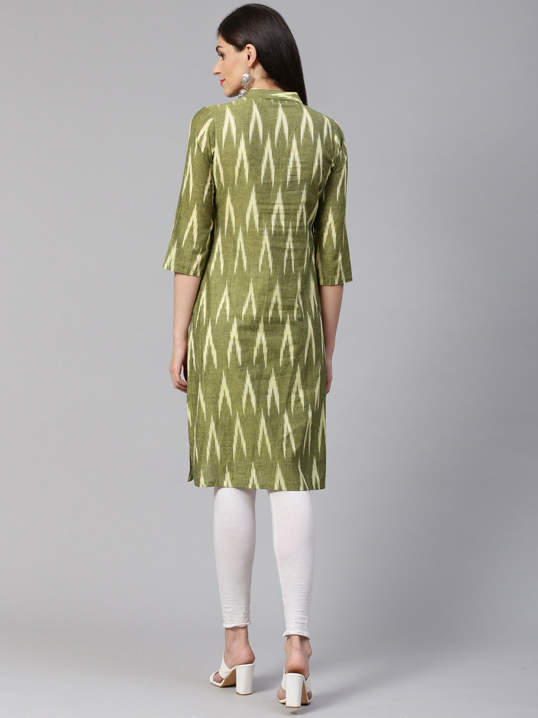 Jompers Women Green & Cream-Coloured Ikkat Woven Design Straight Kurta | Grocsy