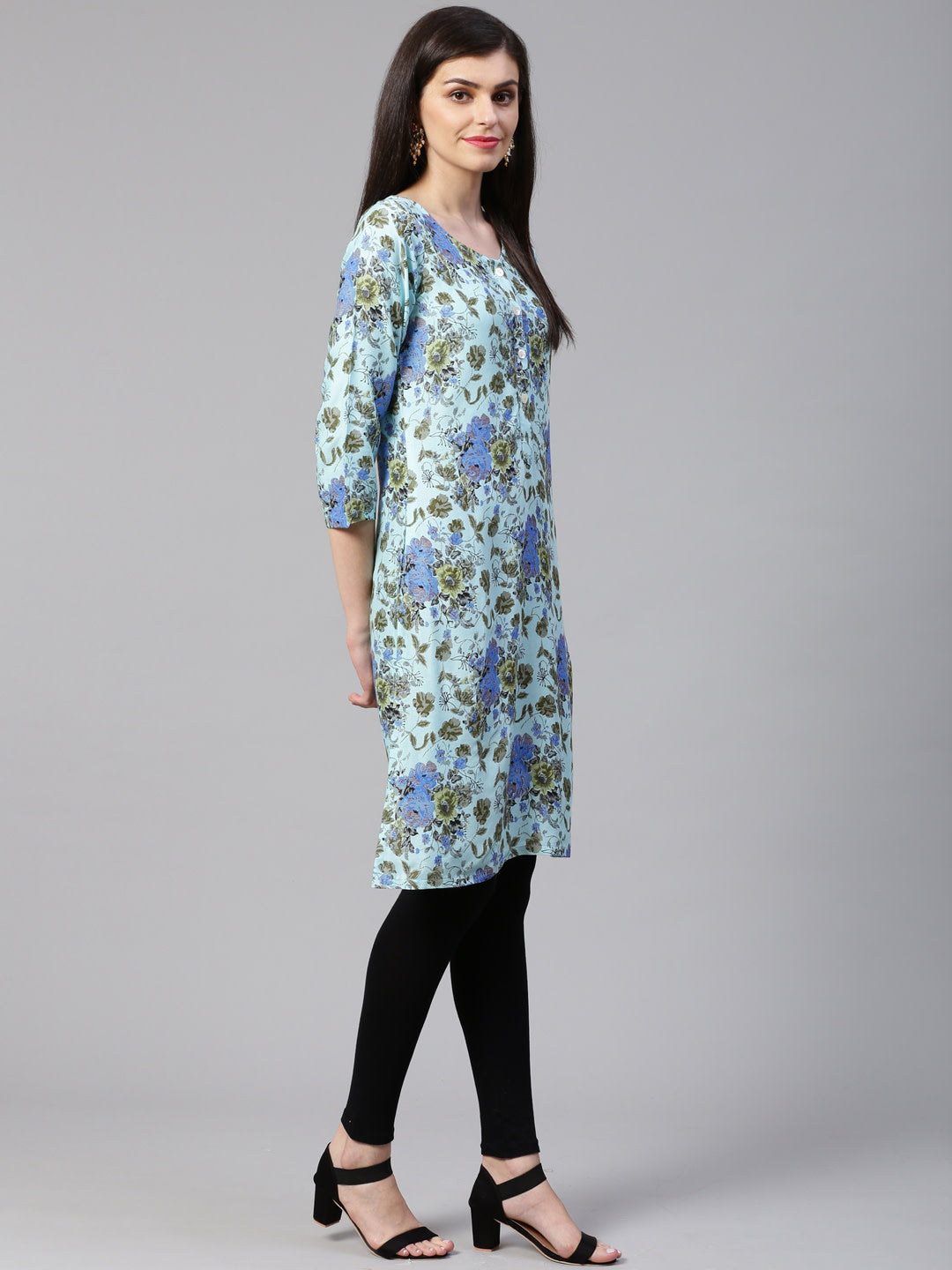 Jompers Women Blue & Green Floral Print Straight Kurta | Grocsy
