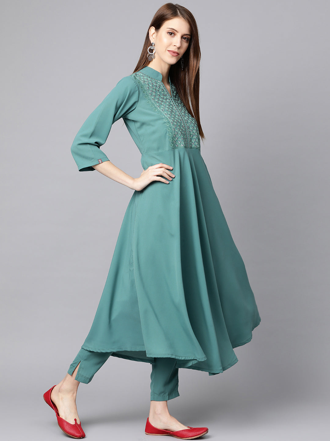 Jompers Women Green Embroidered Yoke Design A-Line Kurta | Grocsy