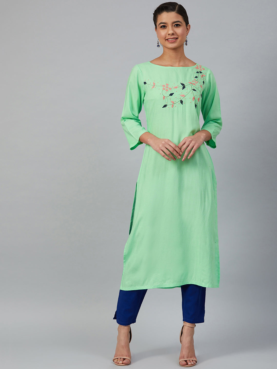 Jompers Women Green & Pink Yoke Embroidered Straight Kurta | Grocsy