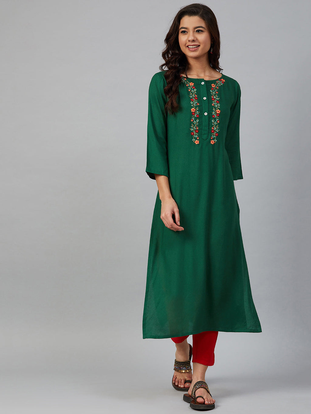 Jompers Women Green & Peach-Coloured Yoke Embroidered Straight Kurta | Grocsy