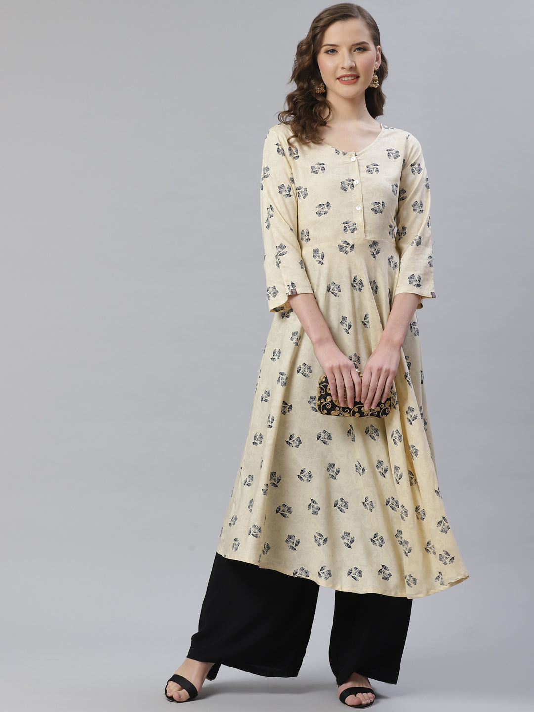 Jompers Women Off-White & Black Floral Printed A-Line Kurta ( ream ) | Grocsy