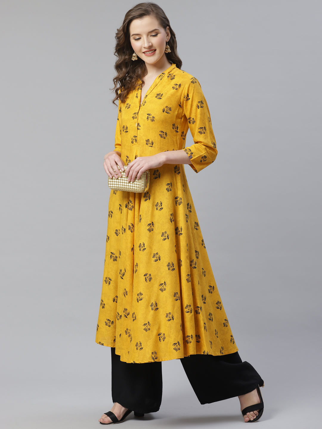 Jompers Women Yellow & Black Floral Printed A-Line Kurta | Grocsy