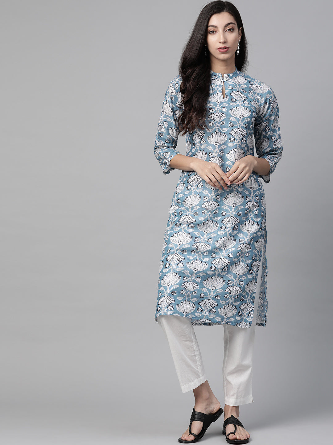 Jompers Women Blue & White Floral Printed Keyhole Neck Floral Kurta | Grocsy