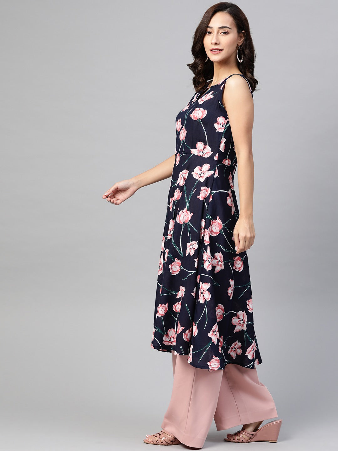 Jompers Women Navy Blue & Pink Floral Printed A-Line Kurta | Grocsy