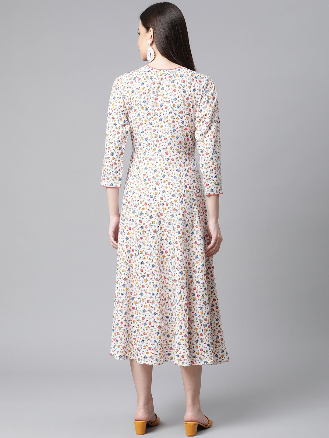 Jompers Women White & orange Floral Printed Floral Kurta | Grocsy