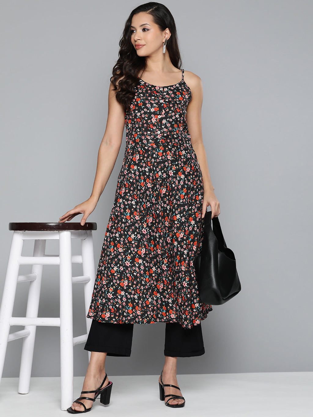 Jompers Women's Floral Printed Floral Georgette Kurta - Black | Grocsy