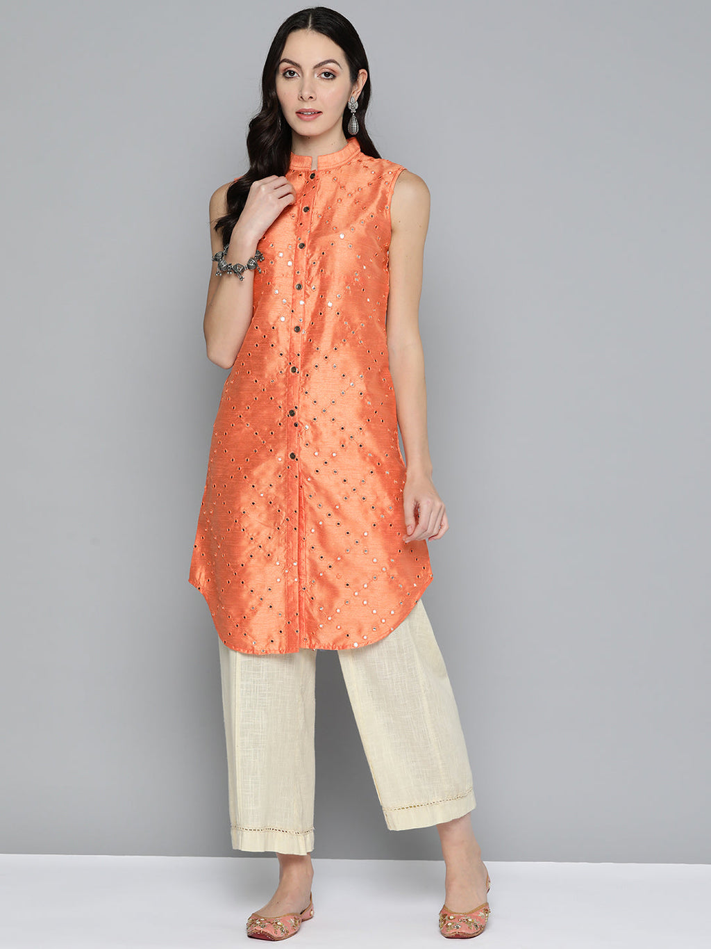 Jompers Women's Geometric Embroidered Mirror Work Kurta - Peach | Grocsy