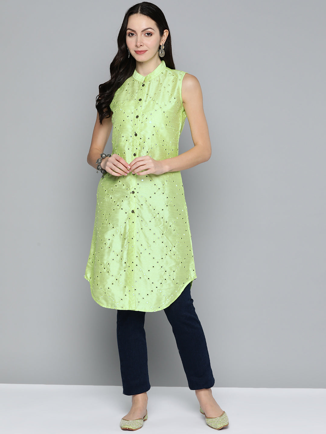 Jompers Women's Geometric Embroidered Mirror Work Kurta - Pista | Grocsy