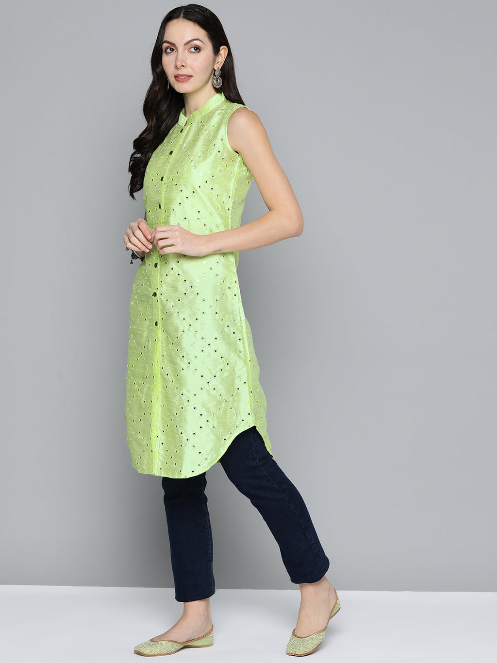 Jompers Women's Geometric Embroidered Mirror Work Kurta - Pista | Grocsy