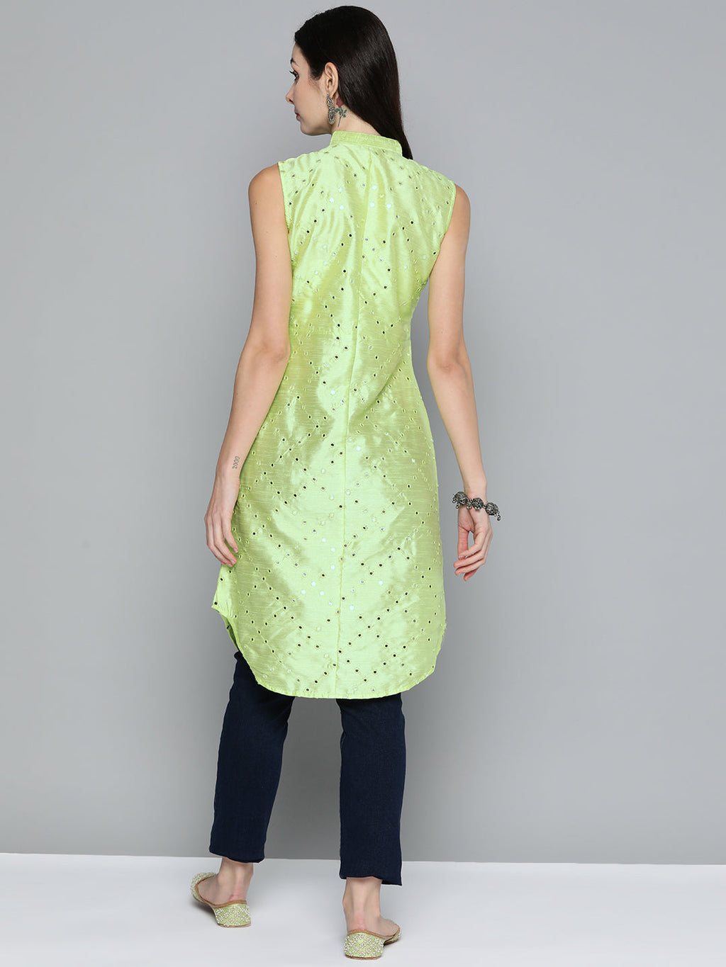 Jompers Women's Geometric Embroidered Mirror Work Kurta - Pista | Grocsy
