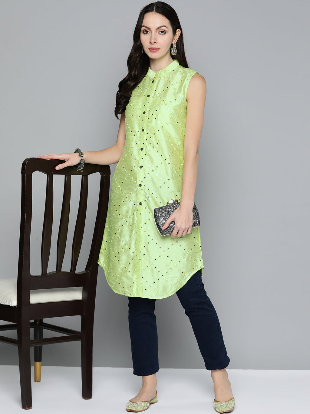 Jompers Women's Geometric Embroidered Mirror Work Kurta - Pista | Grocsy