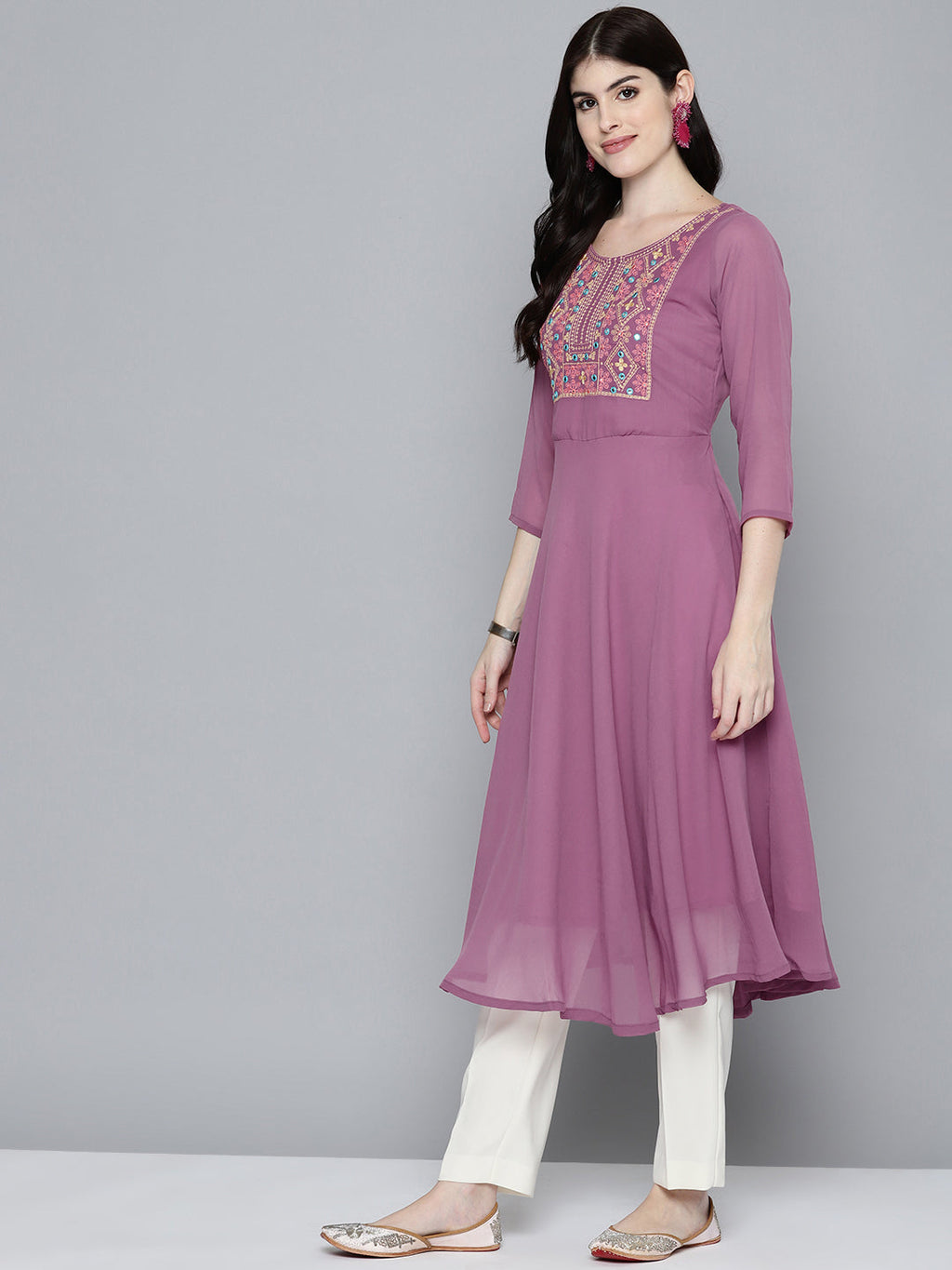 Jompers Women's Embroidered yok flared georgette kurta - Pink | Grocsy