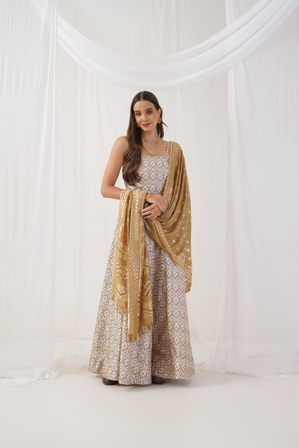 Jompers Women's Ivory Jacquard Beads & Stones Ready to Wear Lehenga & Blouse With Dupatta | Grocsy