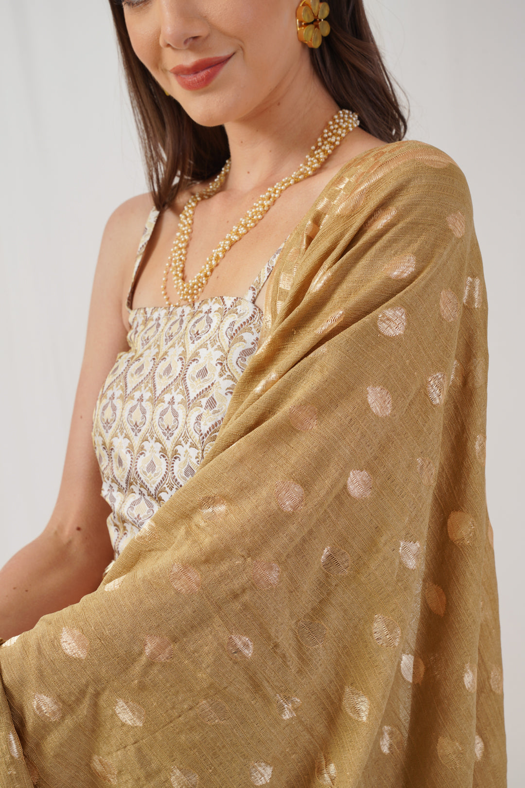 Jompers Women's Ivory Jacquard Beads & Stones Ready to Wear Lehenga & Blouse With Dupatta | Grocsy
