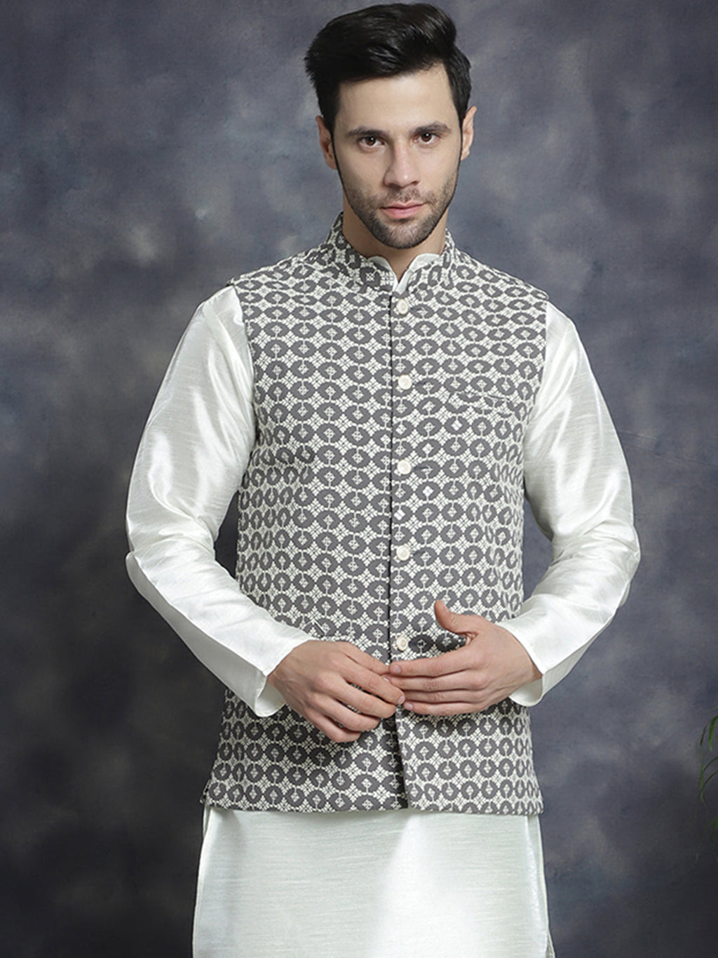 Jompers Men's embroidered and sequins Nehru Jacket - Grey | Grocsy