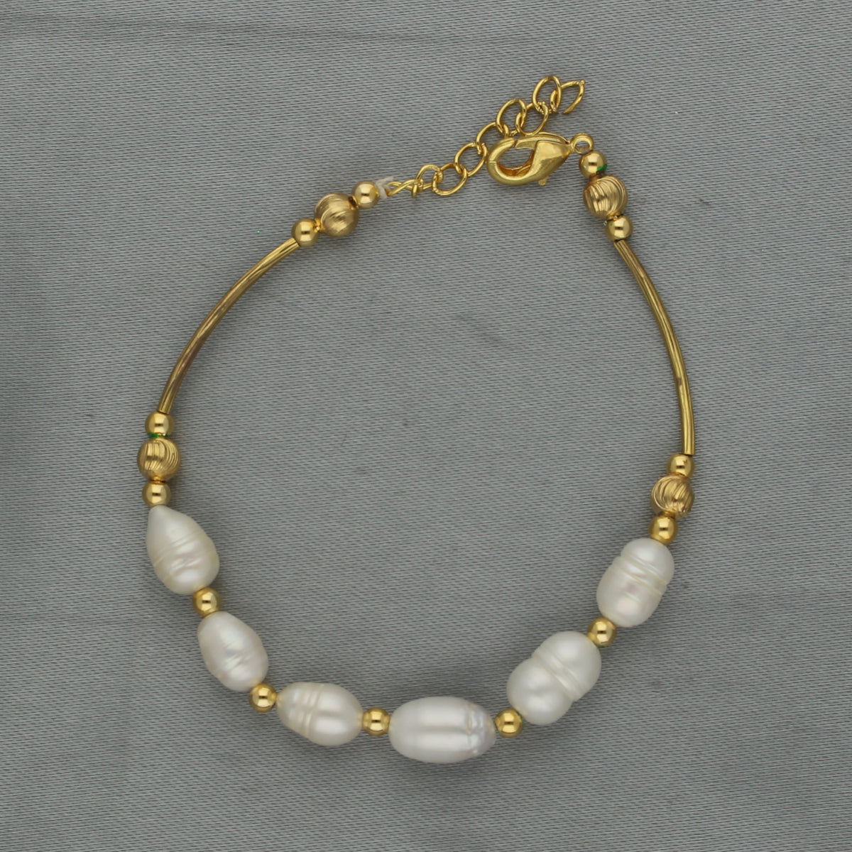 J Pearls Zenia 1 Line Pearl Bracelet | Grocsy