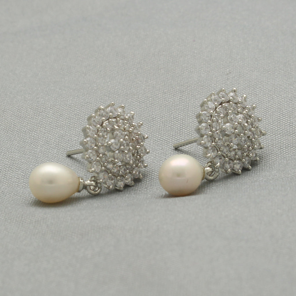 J Pearls Esita Pearl Earrings Pack 2
