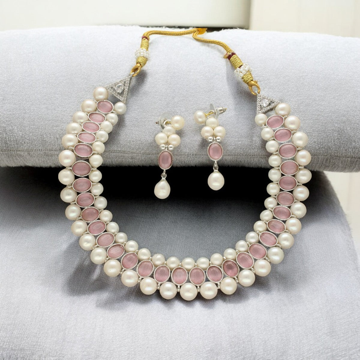 J Pearls Zuri Pearl Choker Set | Grocsy