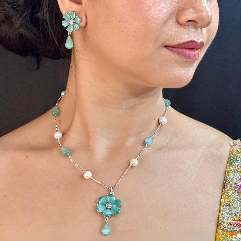 J Pearls Carali Pearl Pendant Set | Grocsy