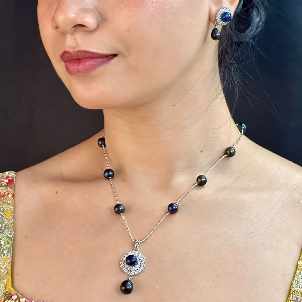 J Pearls Myla Pearl Pendant Set | Grocsy