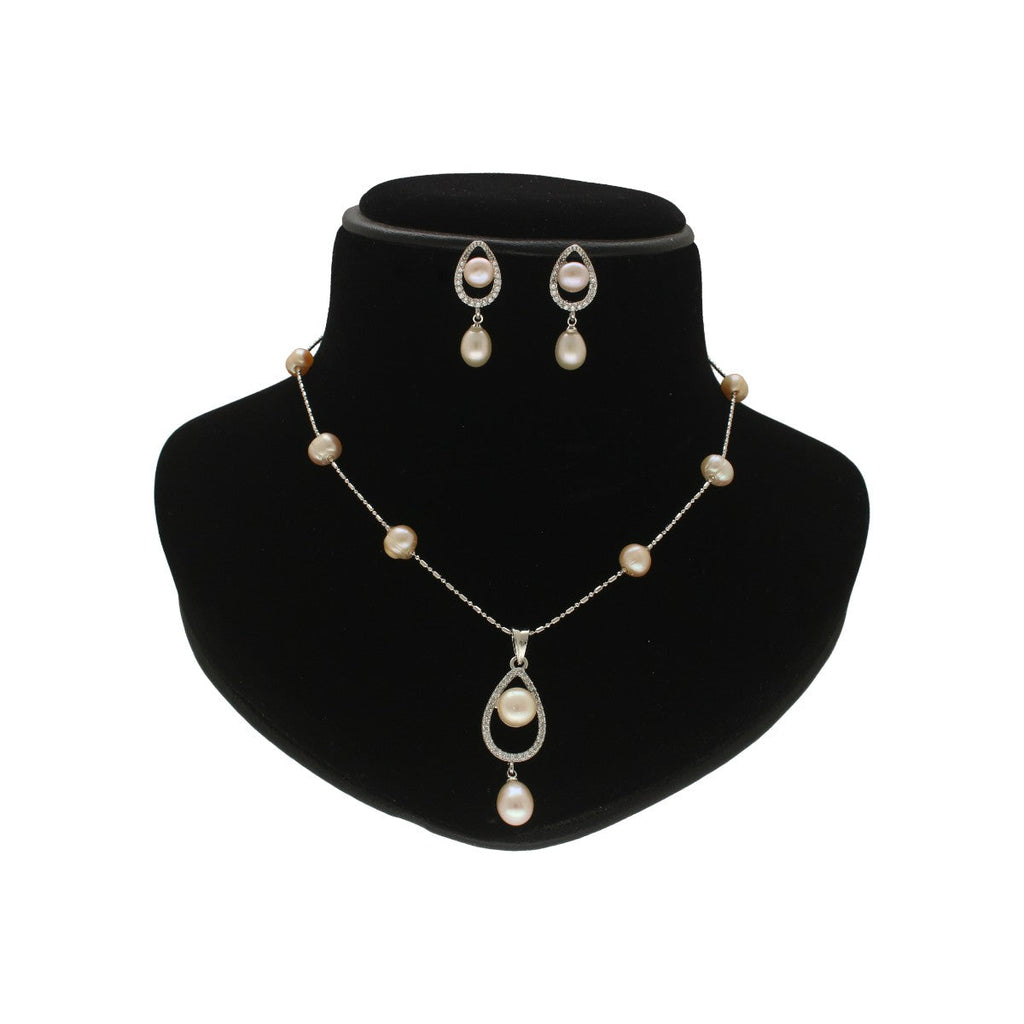 J Pearls Tasha Pearl Pendant Set | Grocsy
