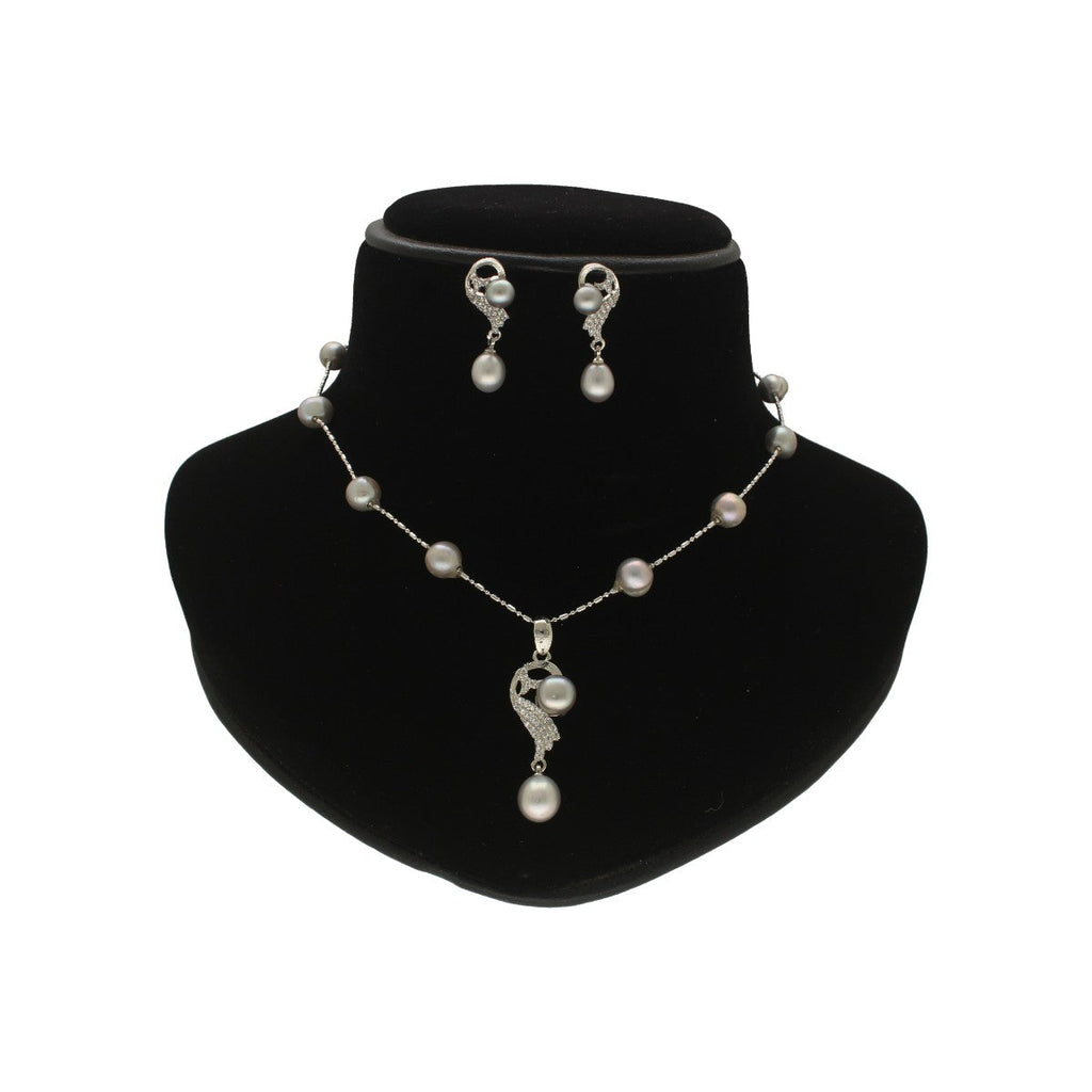 J Pearls Vitya Pearl Pendant Set | Grocsy