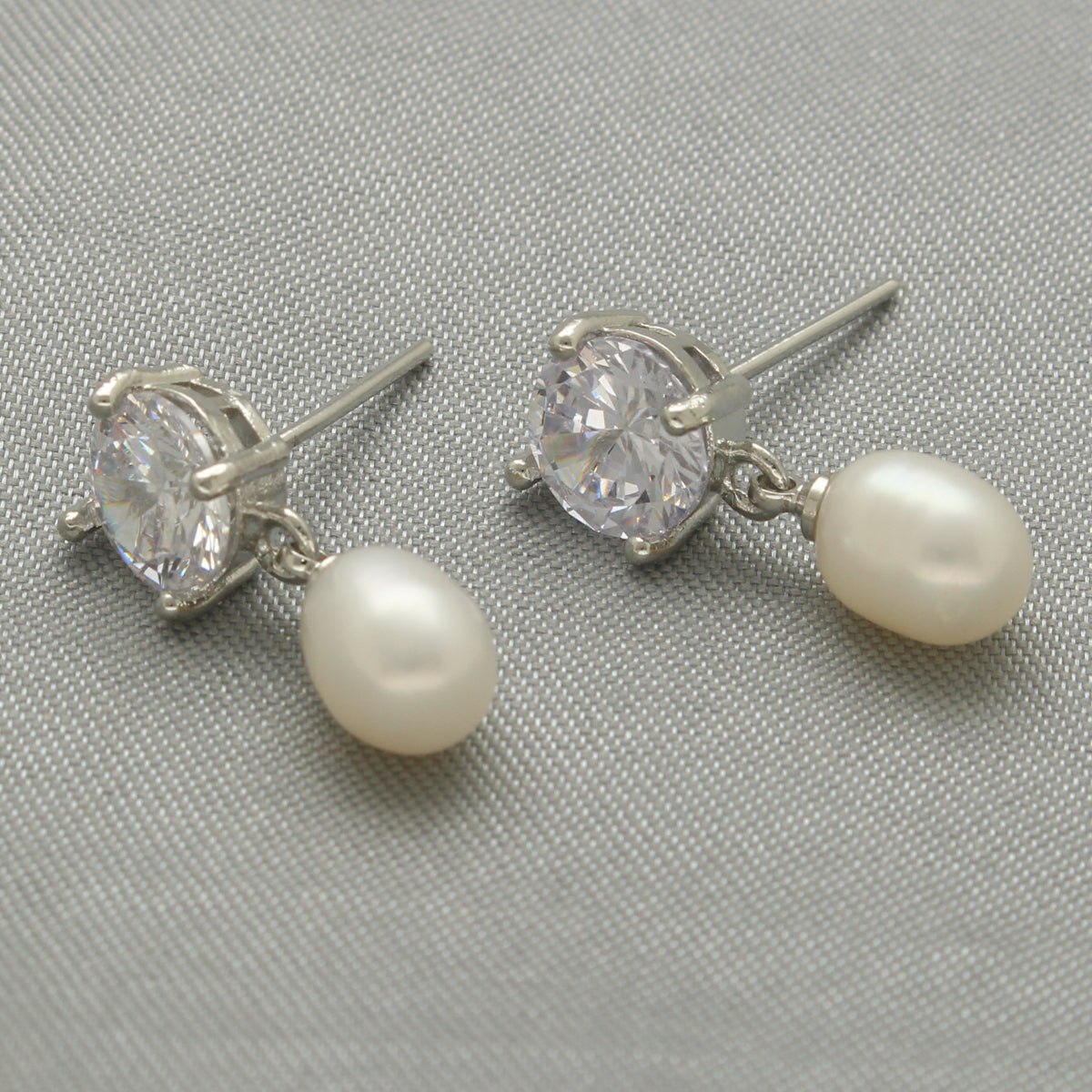 J Pearls Ikshu Pearl Earrings