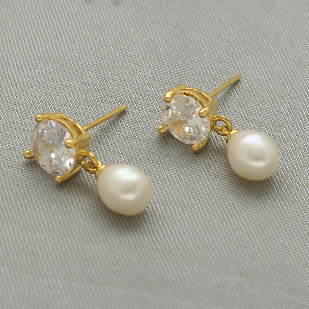 J Pearls Ipsit Pearl Earrings