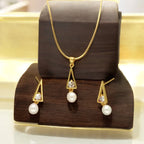J Pearls Trellis Pearl Pendant Set | Grocsy