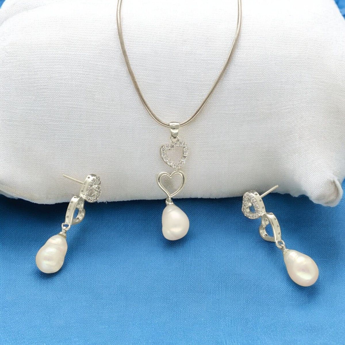 J Pearls Adora Pearl Pendant Set | Grocsy