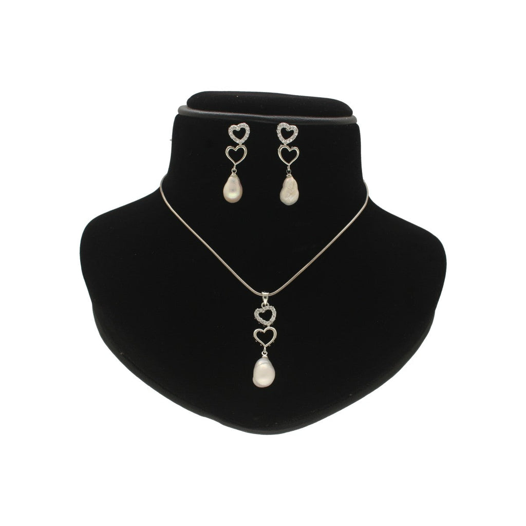 J Pearls Adora Pearl Pendant Set | Grocsy