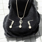 J Pearls Amora Pearl Pendant Set | Grocsy