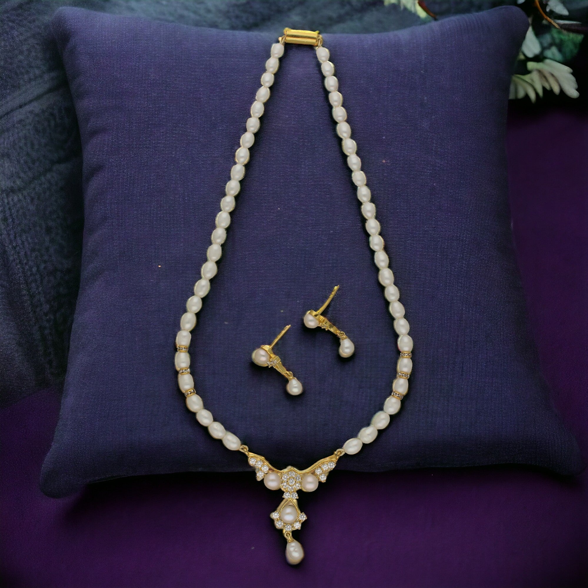 J Pearls Sanjitha Pearl Pendant Set | Grocsy