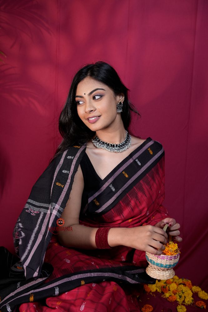 khanduapata Red & Black Colour Fish Design Cotton Saree For Women | Grocsy