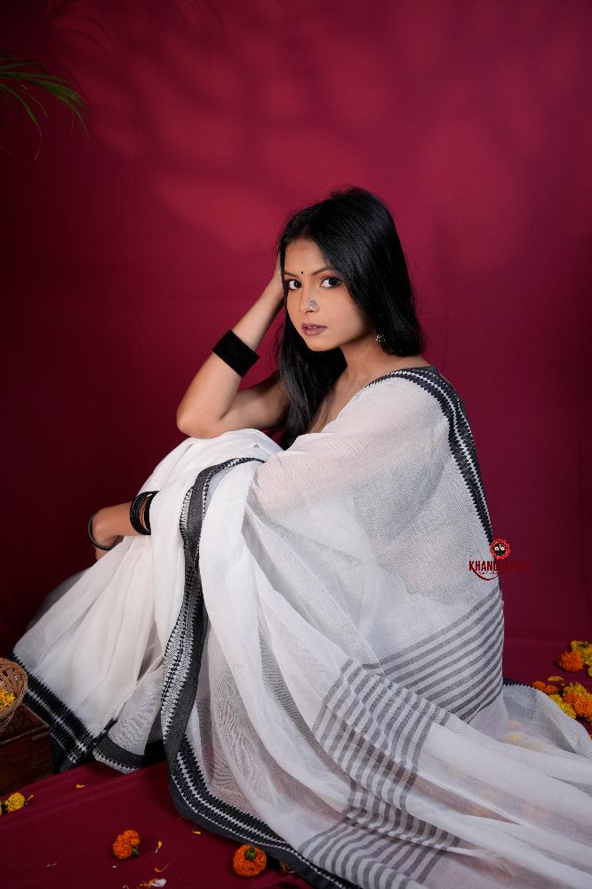khanduapata White and Black Colour Plain Cotton Saree For Women | Grocsy