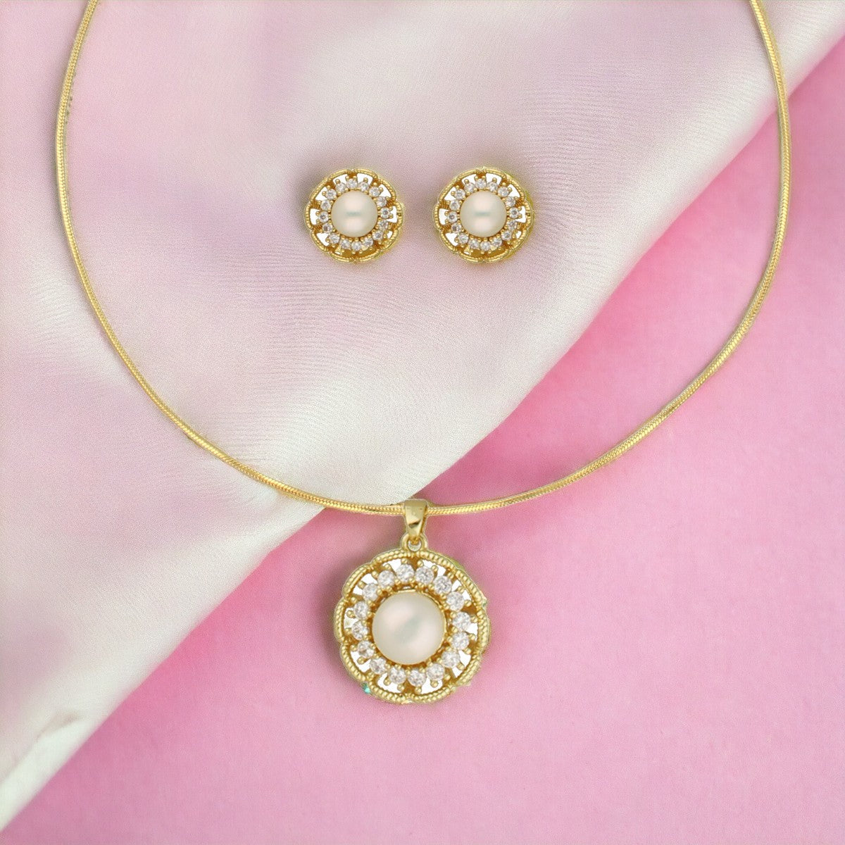 J Pearls Vintage Pendant Hamper | Grocsy