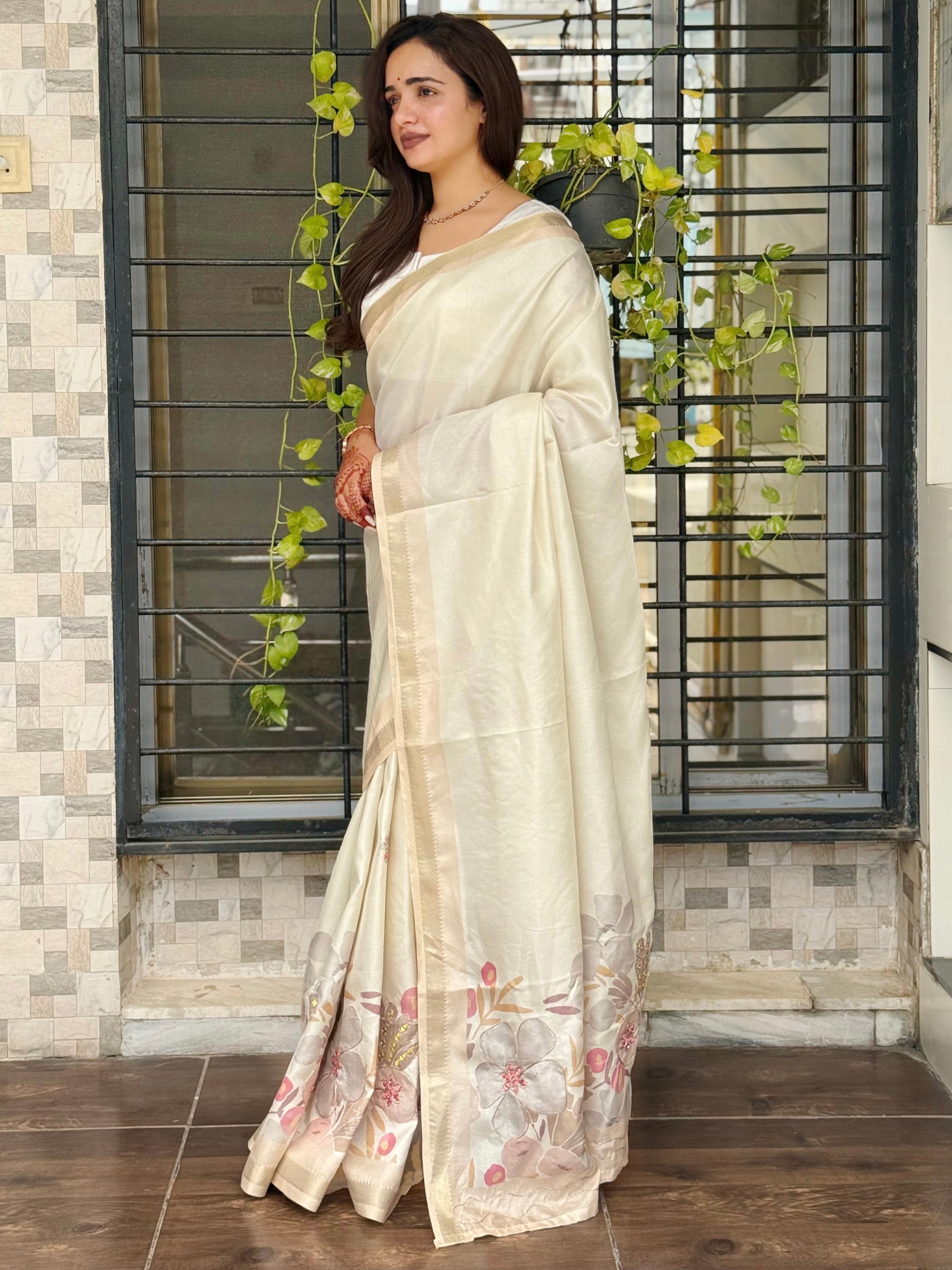Evanik Off White Tussar Cotton With Hand Mirror Work Saree With Unstitched Blouse | Grocsy