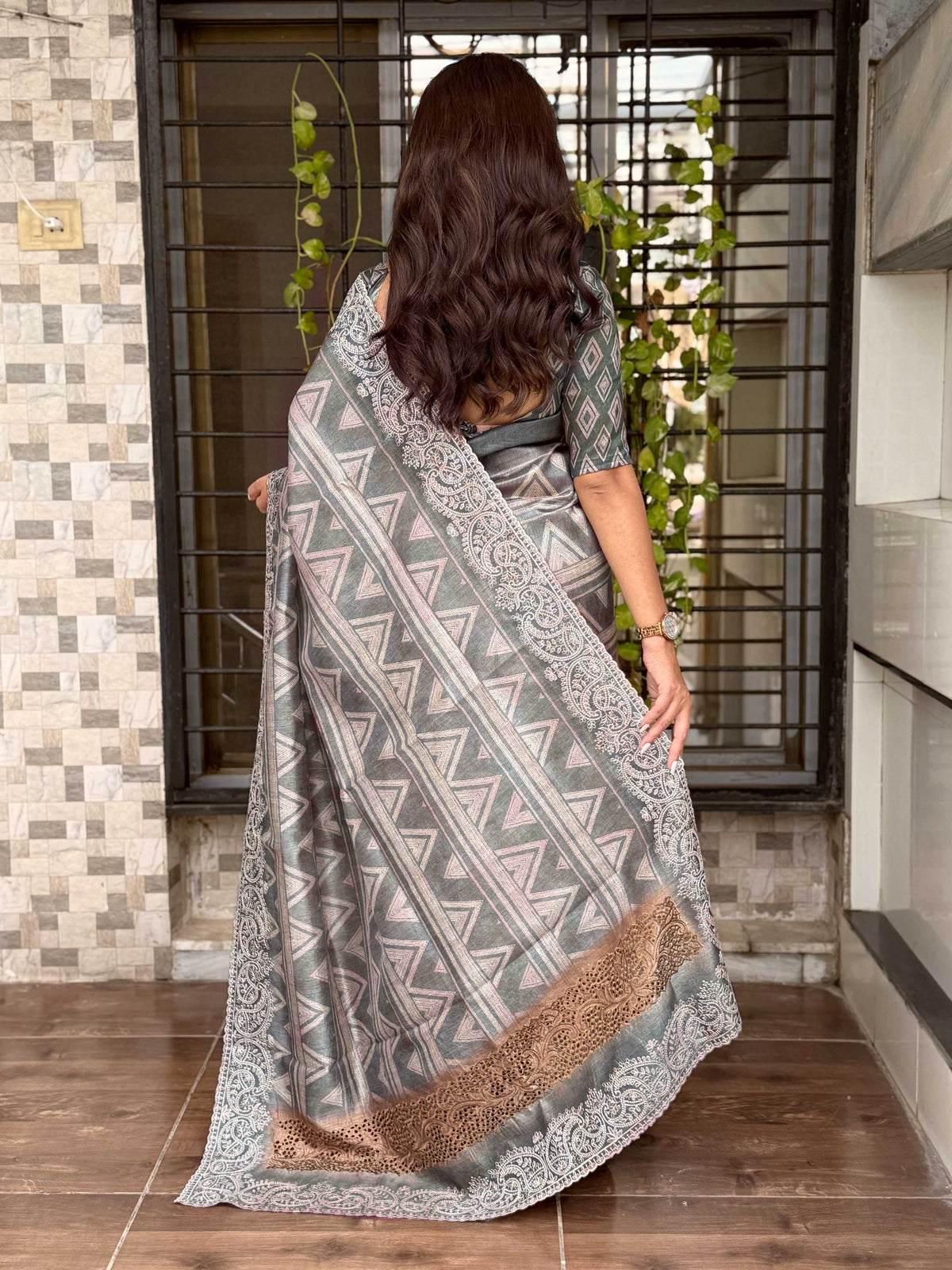 Evanik Grey Kashmiri Style Digital Printed Saree With Unstitched Blouse | Grocsy