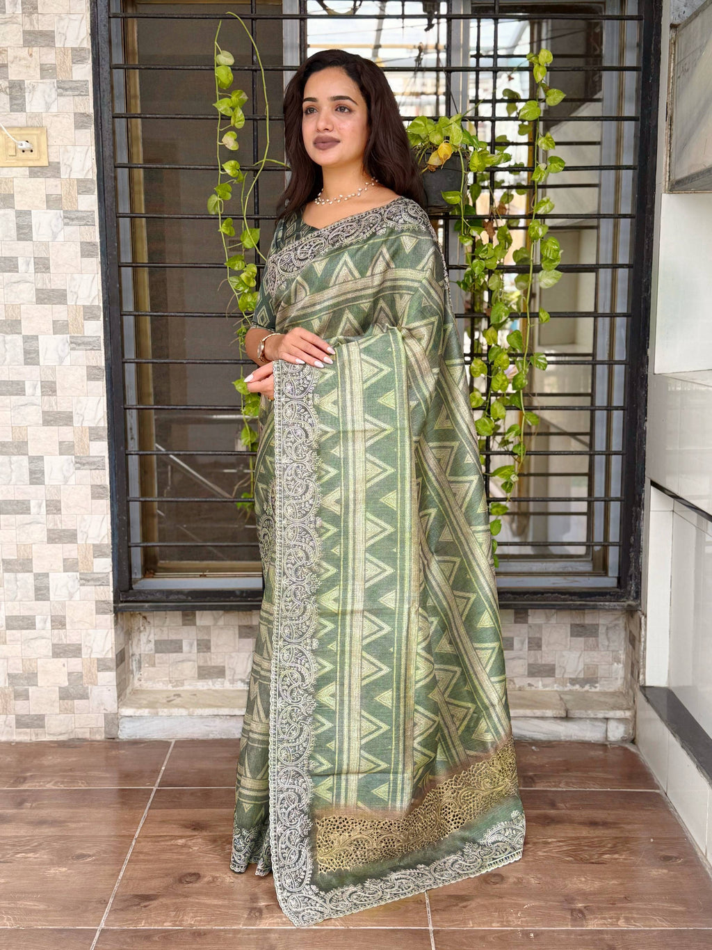 Evanik Pista Kashmiri Style Digital Printed Saree With Unstitched Blouse | Grocsy
