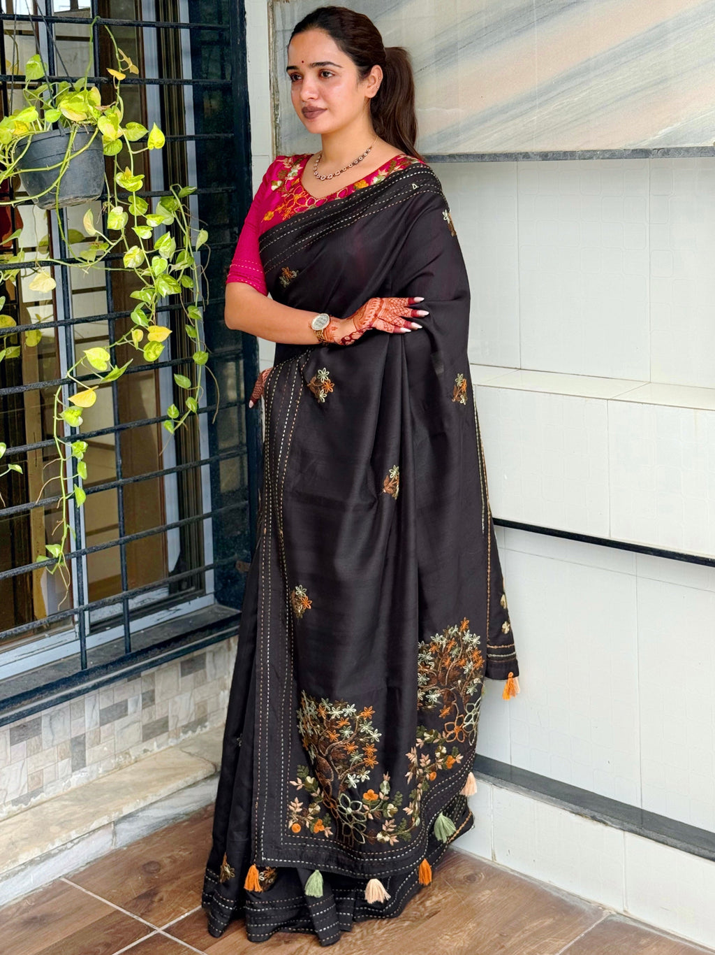 Evanik Black Kashmiri Style Thread Embroidered Work Saree With Unstitched Blouse | Grocsy