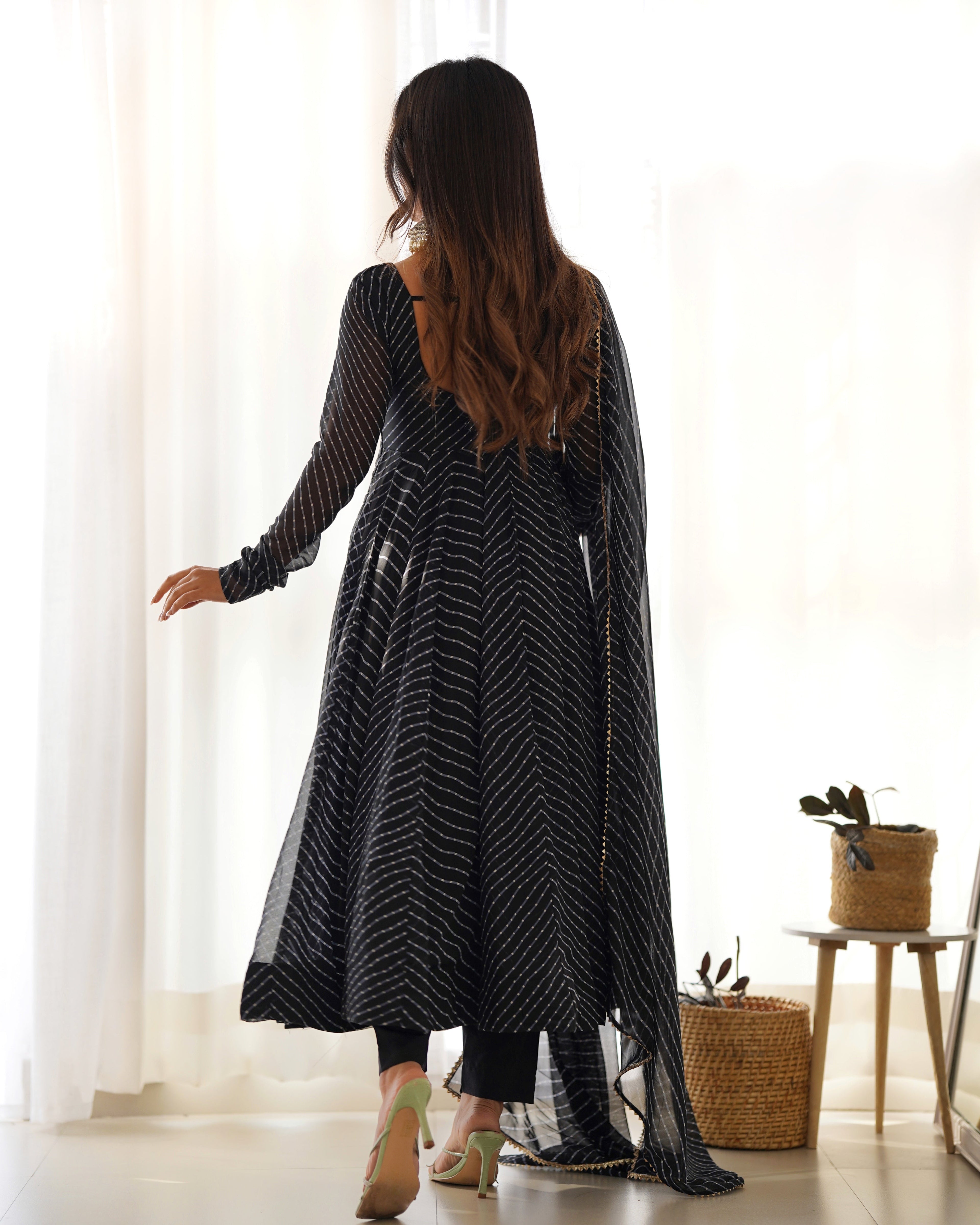 Lorenvalley Fashion Women Pure Soft Faux Georgette Laheriya Print Fully Flair Anarkali Kurta Pant With Dupatta Set - Black | Grocsy