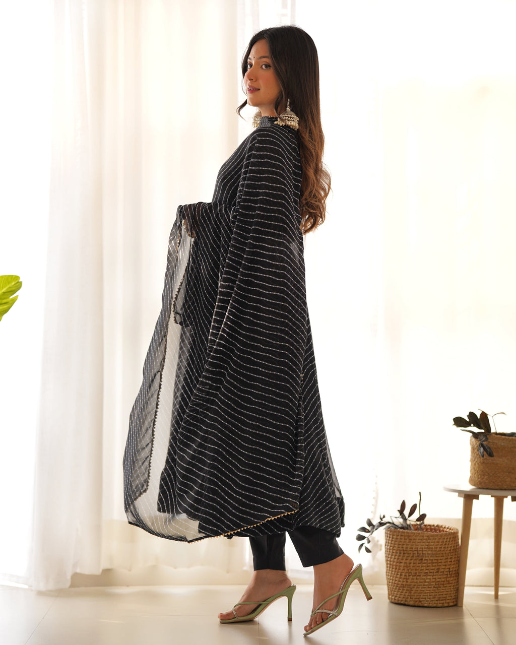 Lorenvalley Fashion Women Pure Soft Faux Georgette Laheriya Print Fully Flair Anarkali Kurta Pant With Dupatta Set - Black | Grocsy