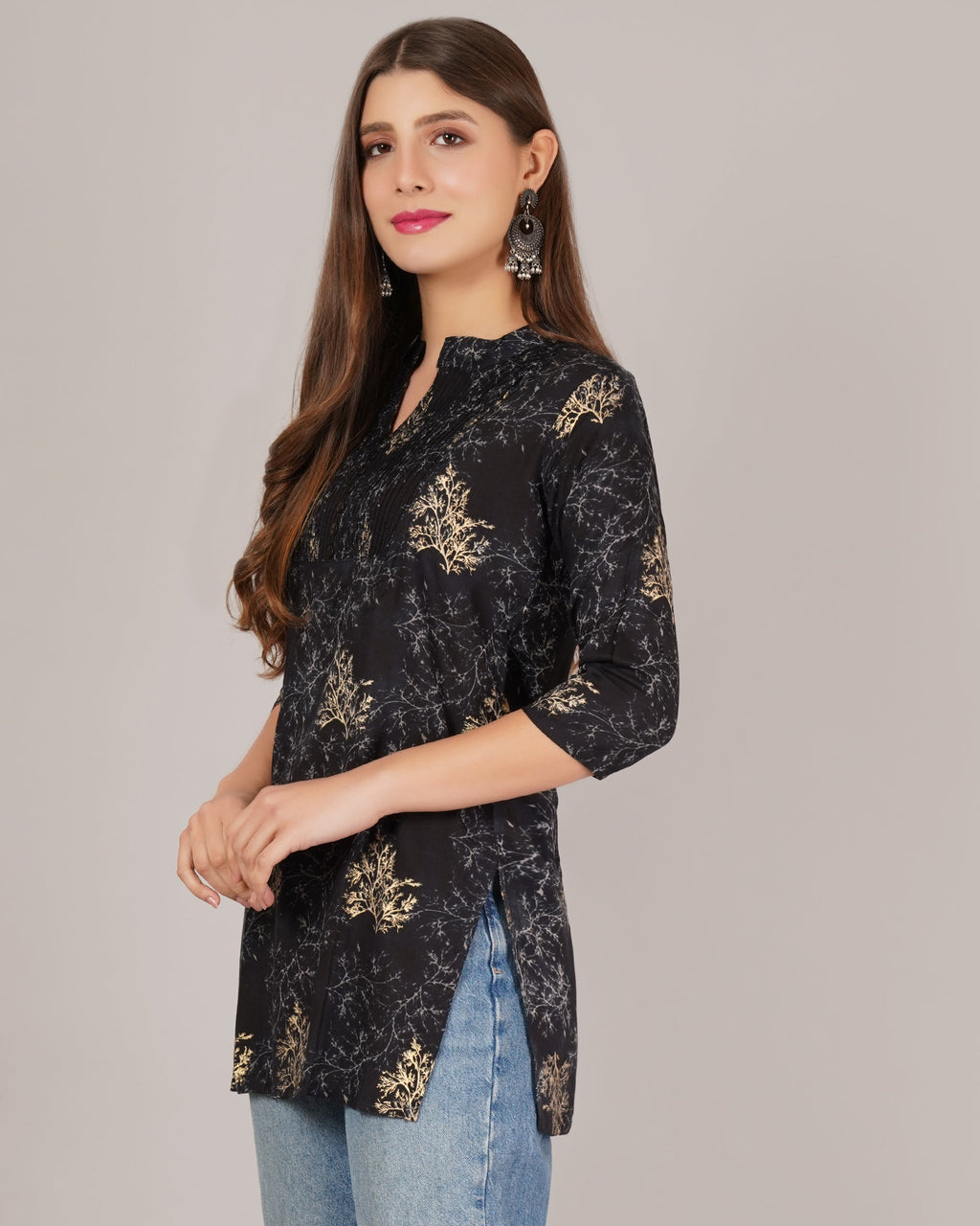 Jaitra Apparels Women Printed Rayon Straight Kurta (Black) | Grocsy